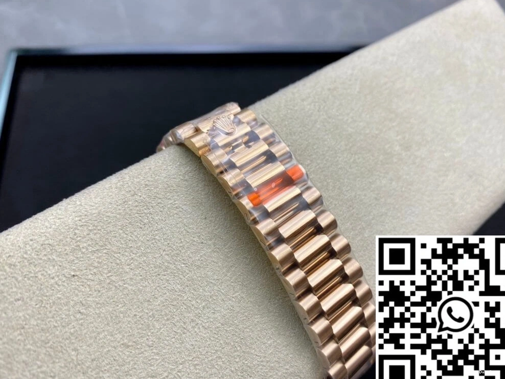 Rose Rolex EW V2 Day Factory Date Gold 228238a 0117